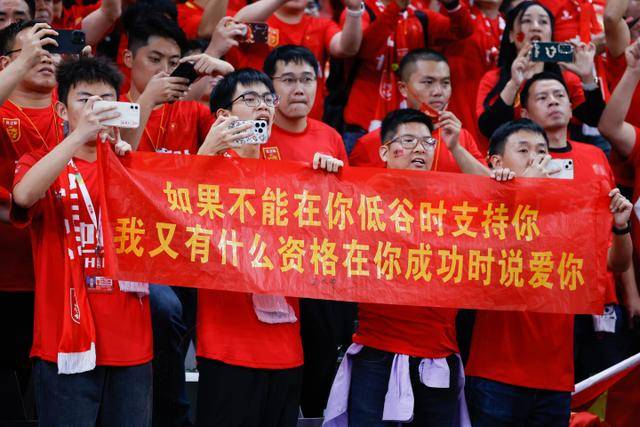 库里正在忙于研发新款签名鞋 期望明年在中国亮相